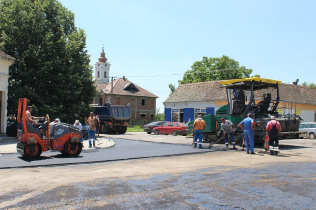 ПЛАТИЧЕВО ДОЖИВЕЛО ПРОЦВАТ: Жива села и за град добра